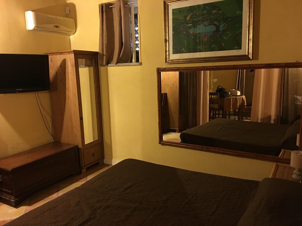 Junior Suite Cattedrale ปาแลร์โม ภายนอก รูปภาพ